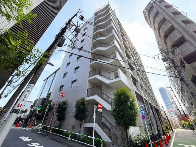 建物外観　【ルミークアン本郷】