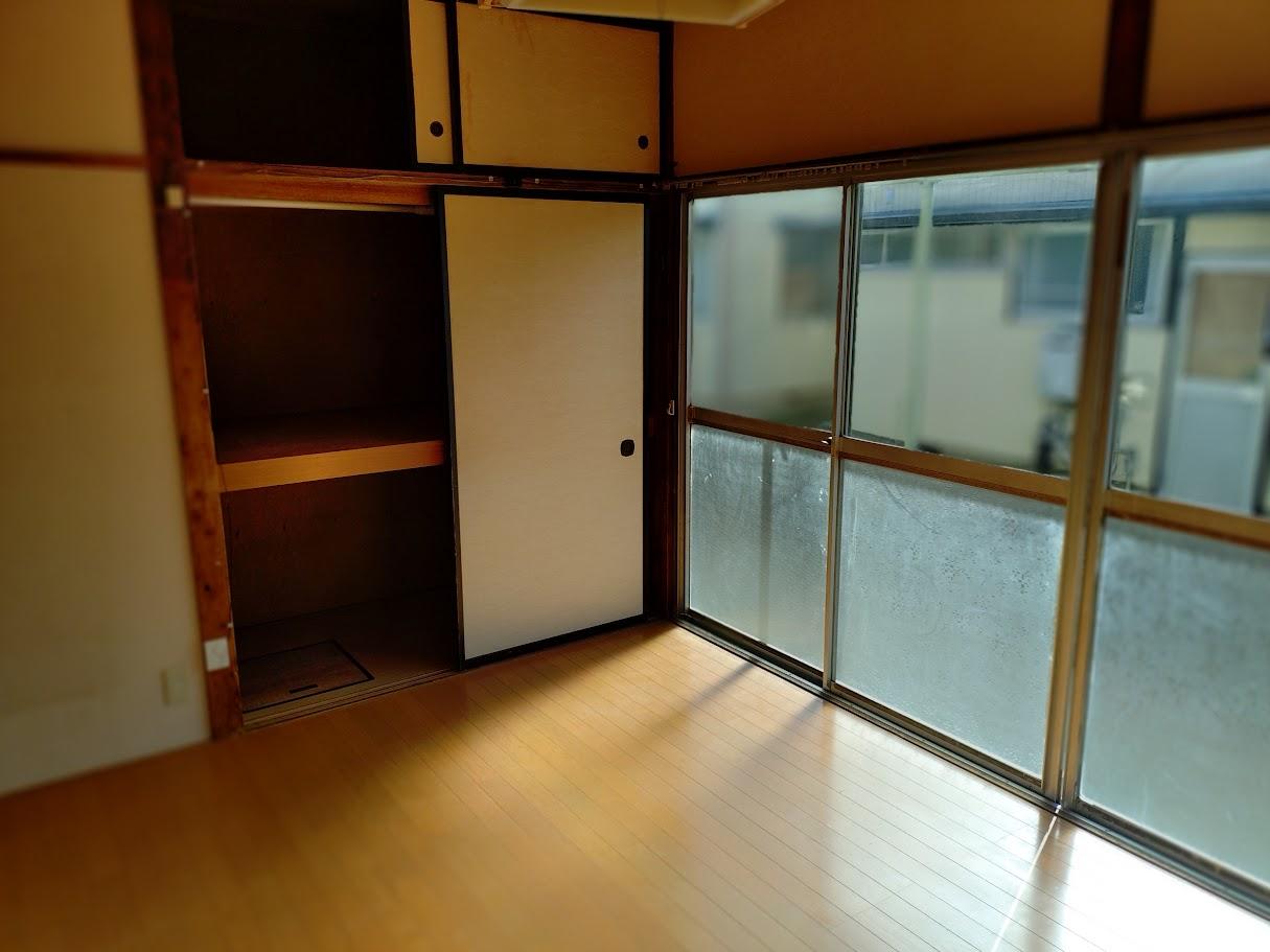 加藤貸住宅の居間写真