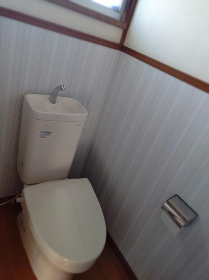 加藤貸住宅のトイレ写真