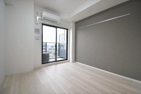 居室・リビング　室内