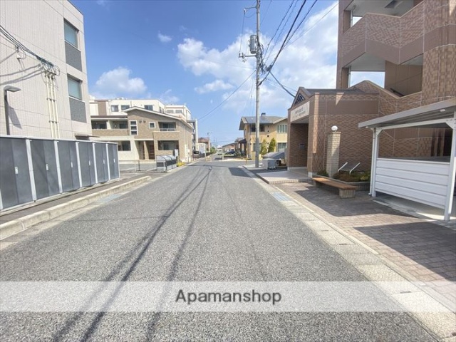 その他　前面道路（その他）まで0m