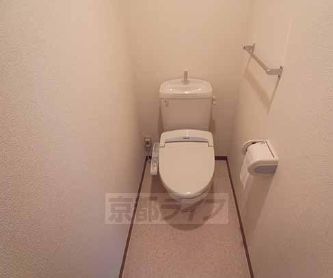 トイレ　ウォシュレット付きのトイレです。