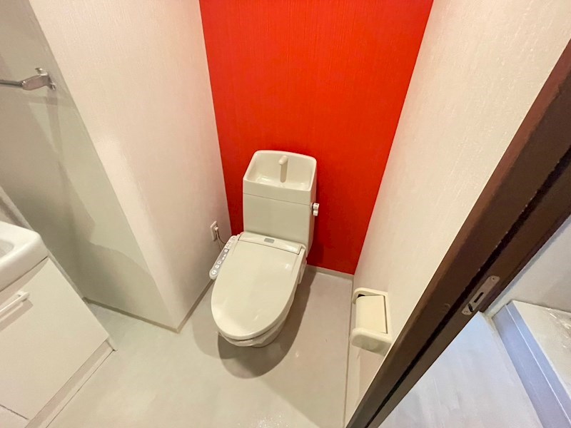 トイレ　※別号室の写真使用中