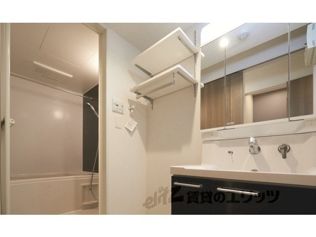 洗面設備　同仕様