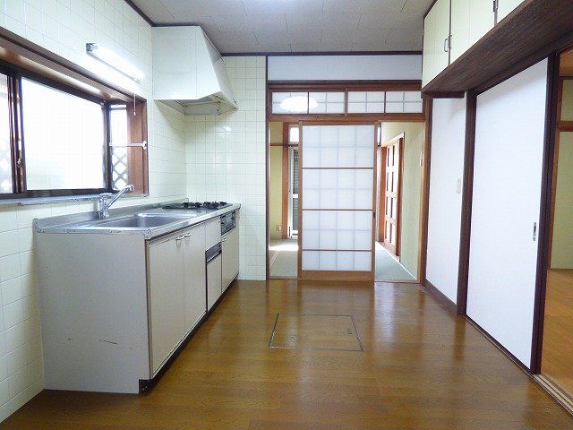 居室・リビング　キッチン