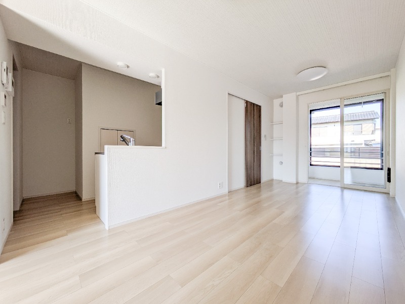 居室・リビング　図面と現状に相違がある場合には現状を優先