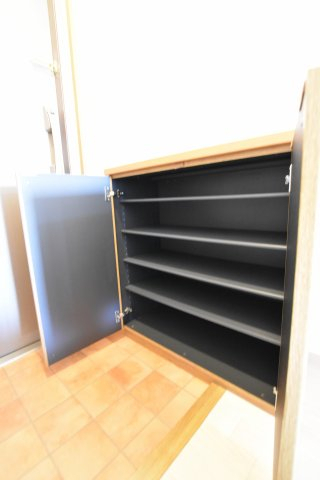 玄関　別号室の画像です。ご参考下さい