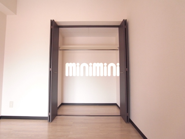 収納　広いキッチンスペース