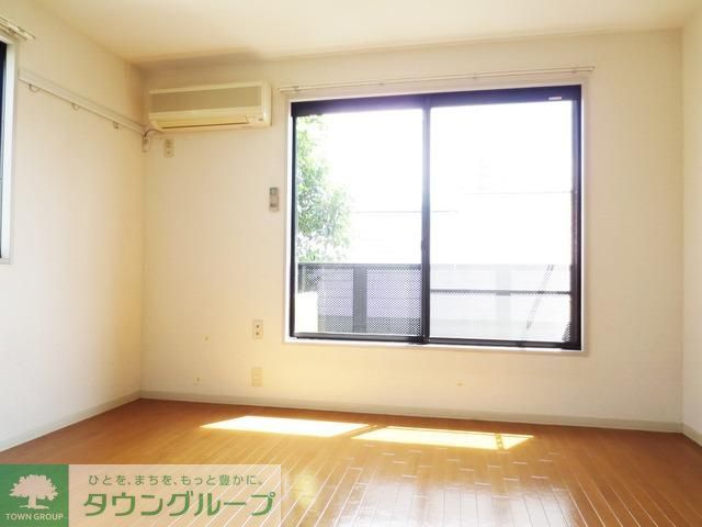 居室・リビング　★南向き★