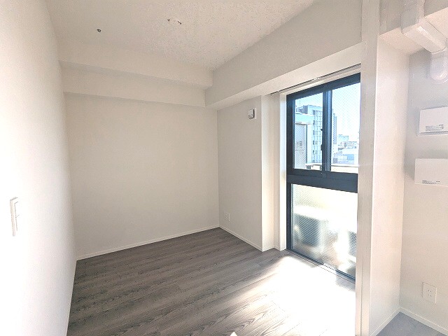 その他設備　4帖洋室、南向き日当り良好です