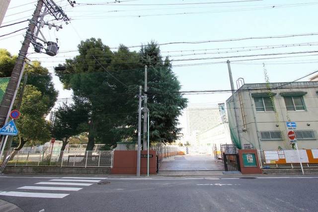 中学校　冨士中学校（中学校）まで1215m