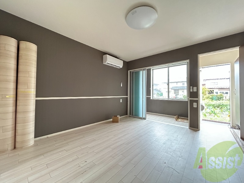 居室・リビング　こちら生活のメインとなる洋室になります。