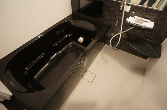 バス・シャワールーム　共有スペース