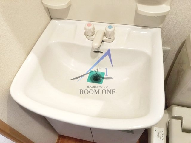 洗面設備　洗面台です。