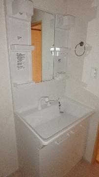 洗面設備　お掃除がしやすいシャンプードレッサー♪