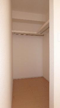 収納　たっぷり収納でお部屋スッキリ♪