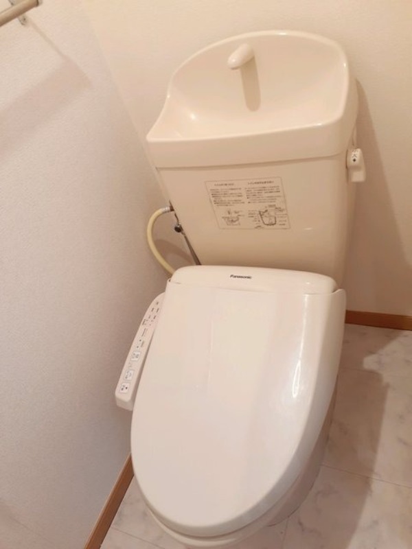 トイレ　図面と現状に相違がある場合には現状を優先