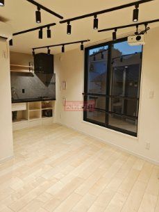 居室・リビング　エントランス