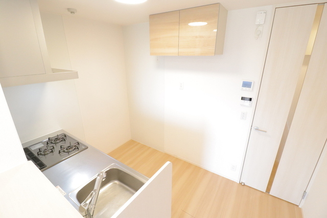 居室・リビング　キッチン周辺