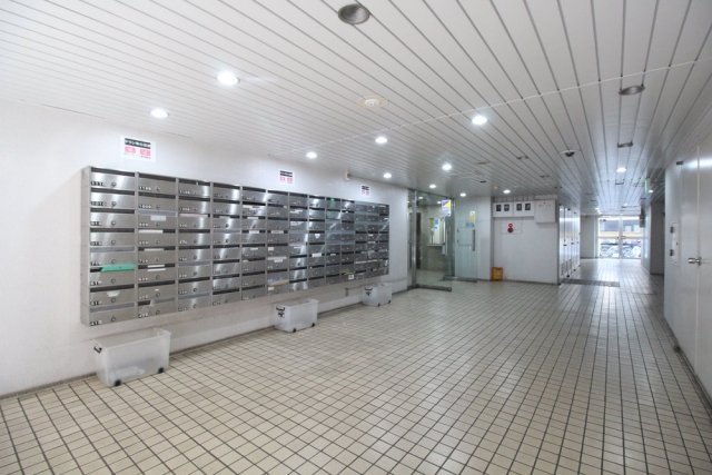 エントランス　建物の内部です