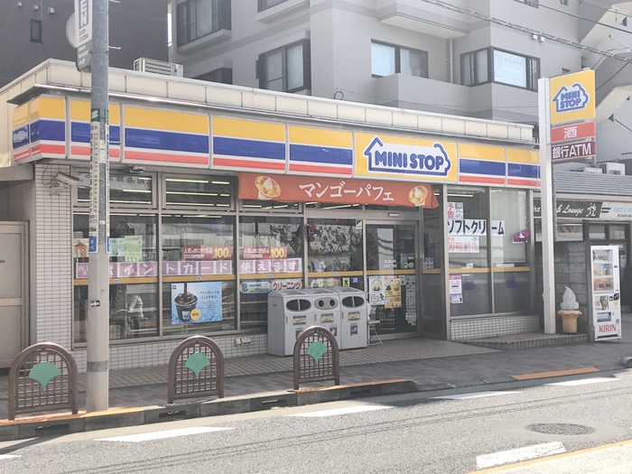 コンビニ　ミニストップ（コンビニ）まで1401m