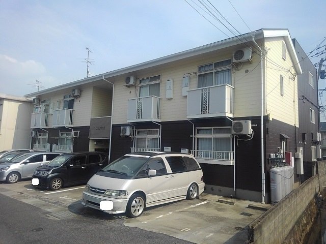 建物外観　落ち着いた雰囲気の外観です