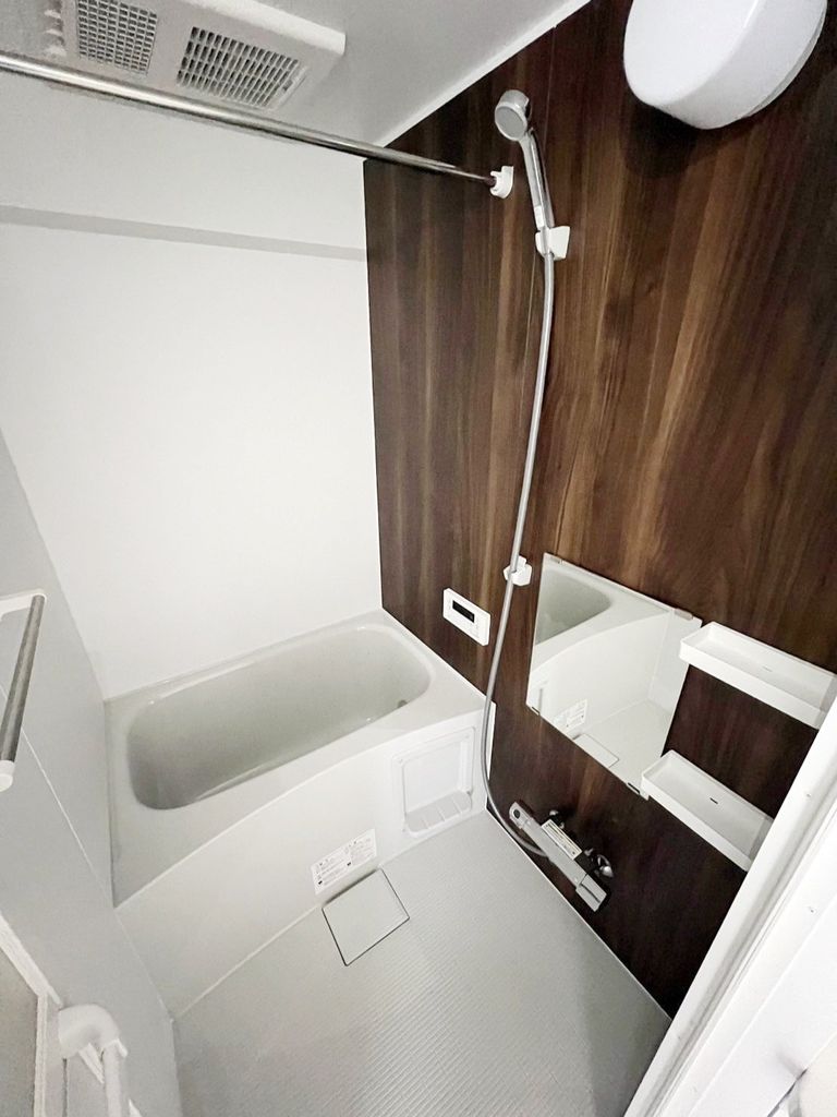 バス・シャワールーム　バス