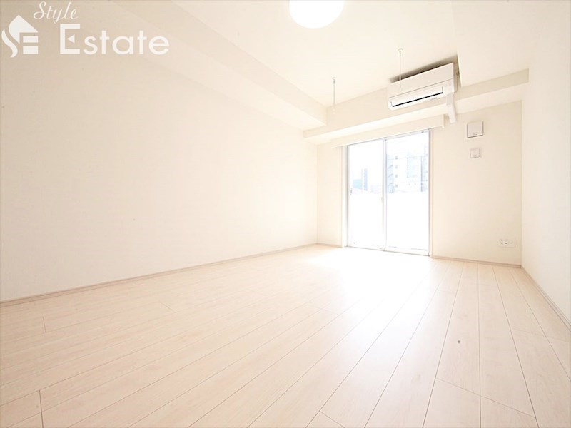 居室・リビング　内装