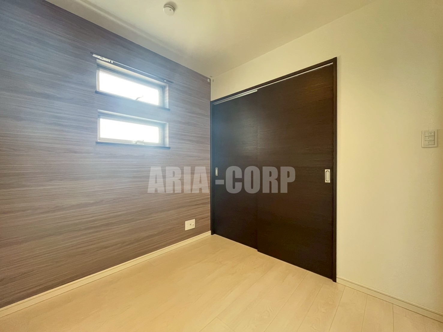 その他部屋・スペース　寝室。柱の張りもなく家具の設置も困りません♪