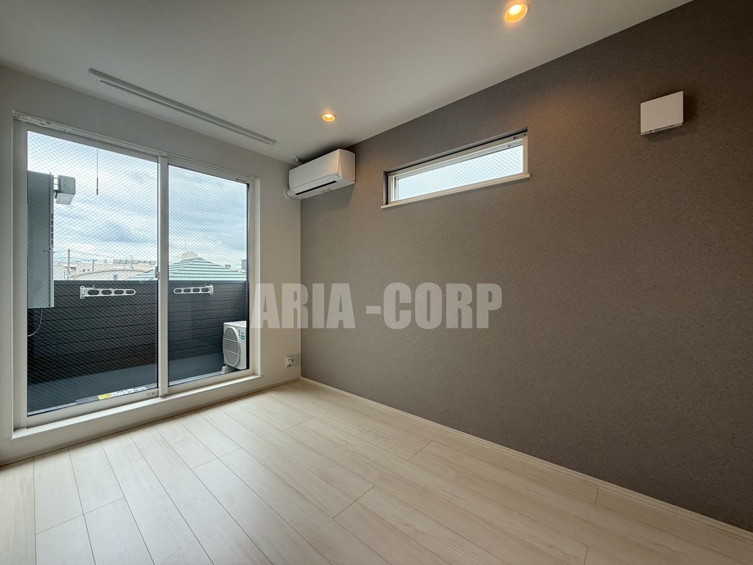 居室・リビング　レイアウトしやすい広さのリビングです♪