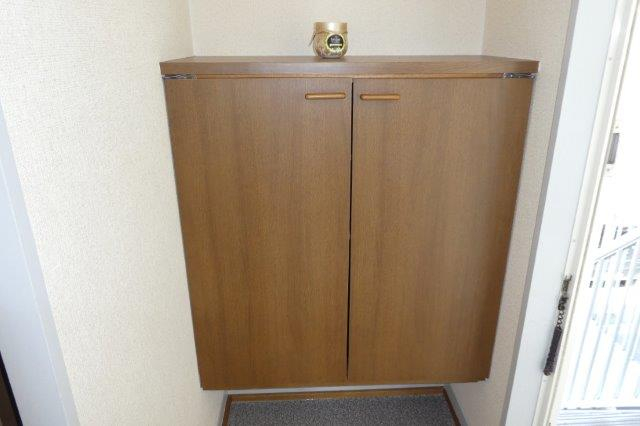 玄関　シューズボックス