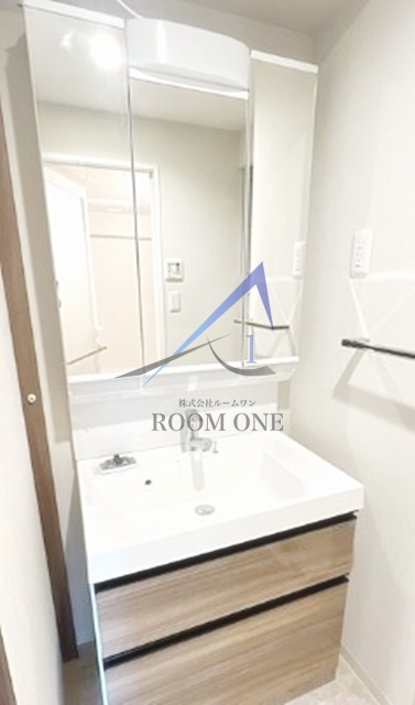 洗面設備　洗面台です。