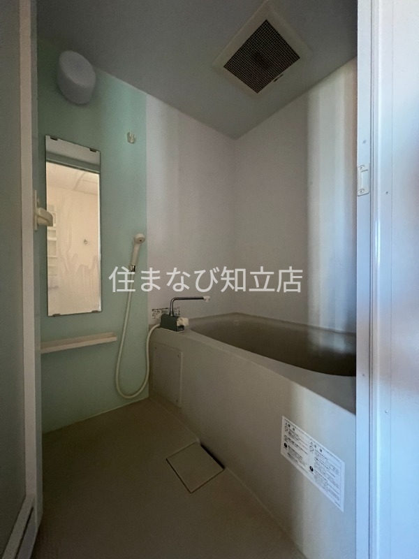 バス・シャワールーム　同型別部屋写真