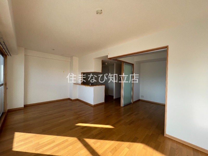 居室・リビング　同型別部屋写真