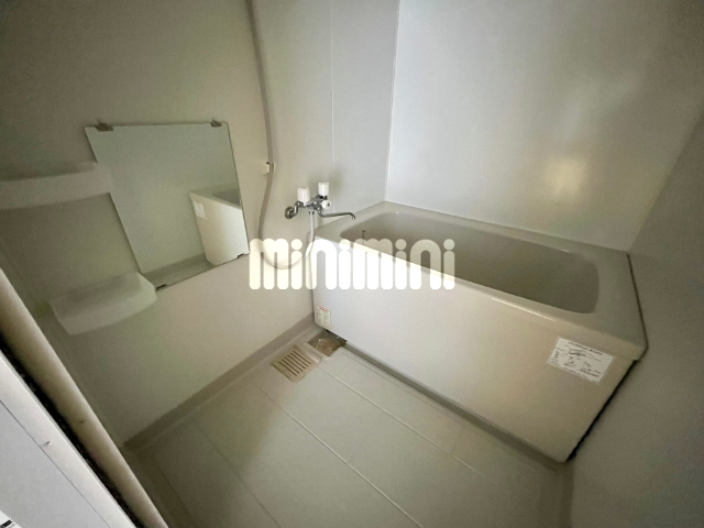 バス・シャワールーム　別の号室のお写真です