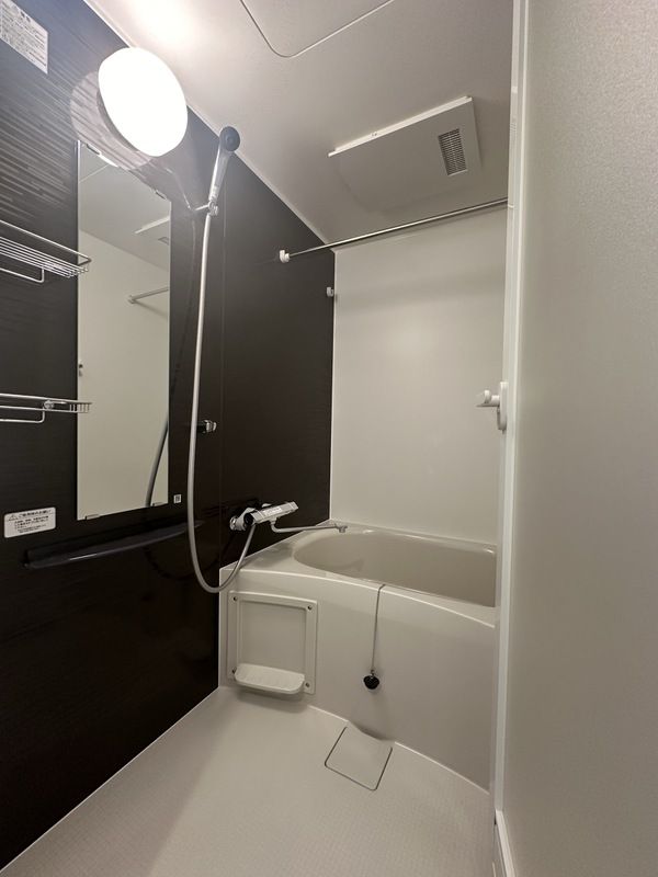 バス・シャワールーム　日々の疲れを癒すお風呂付です