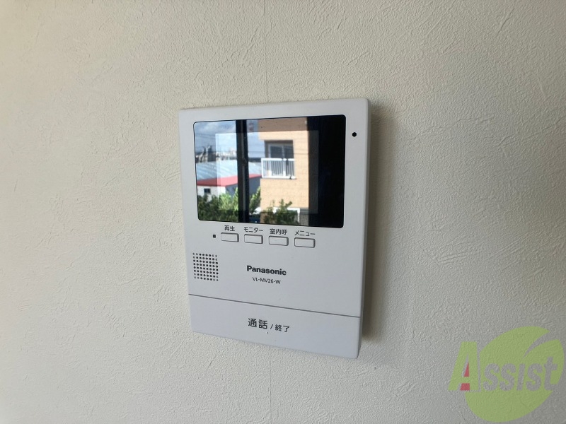 その他設備　ＴＶモニター付インターホンです。来客者の顔が見えるので安心！