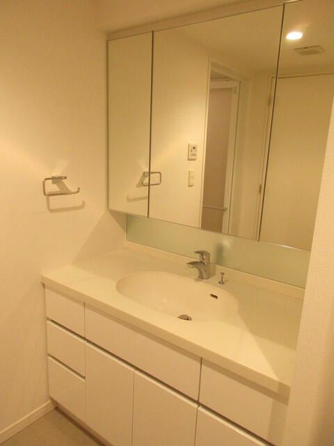 洗面設備　※別部屋参考写真