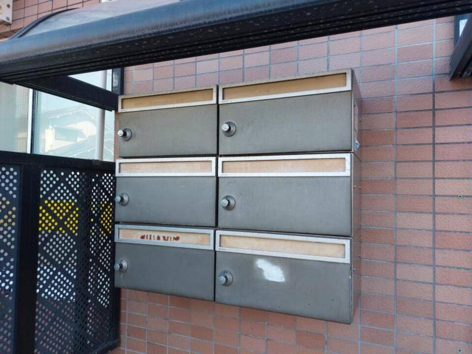 エントランス　メールBOX