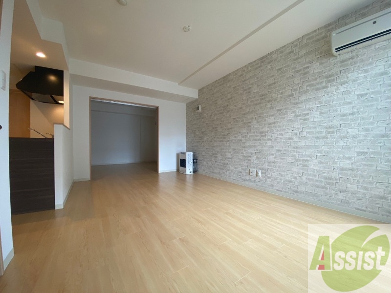 居室・リビング　広くてキレイなお部屋が広がっていて、充実した生活が送れそう。