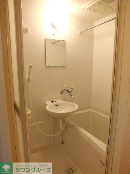 バス・シャワールーム　バス・トイレ別