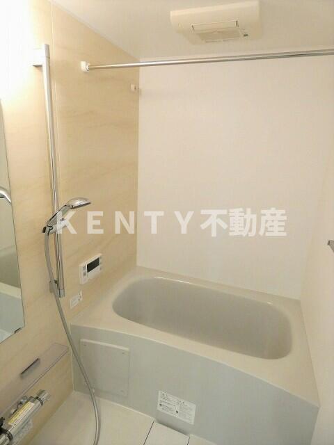 バス・シャワールーム　ゆったり過ごせるお風呂です