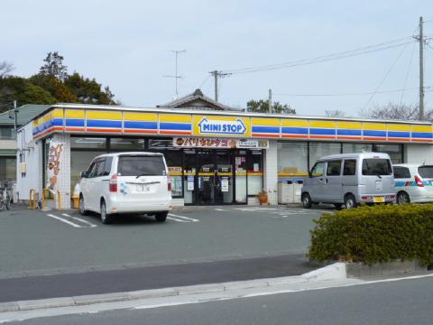ドラックストア　杏林堂ドラッグストア袋井旭町店（ドラッグストア）まで454m