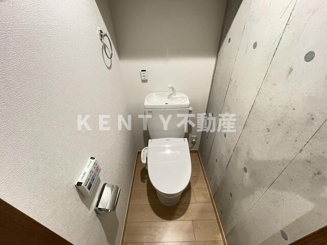 トイレ　清潔感のあるトイレです