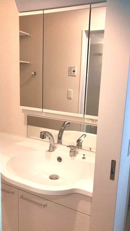 洗面設備　独立洗面台