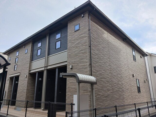 建物外観　外観は落ち着いています