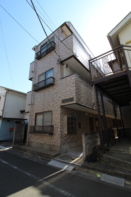 建物外観　東都管理物件だから入居中のトラブルも安心ですね♪