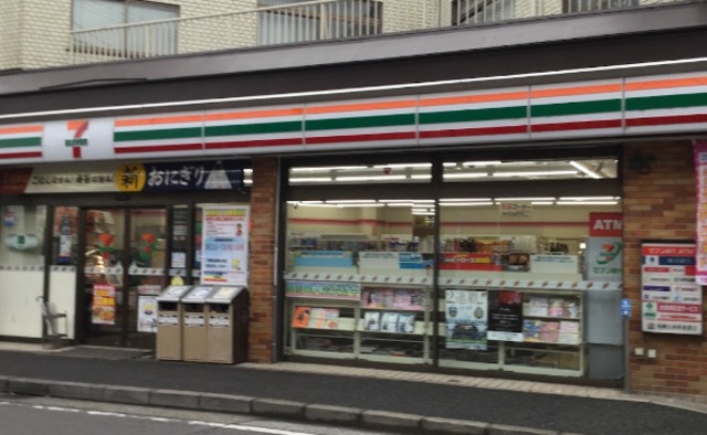 コンビニ　セブンイレブン古市場店（コンビニ）まで349m