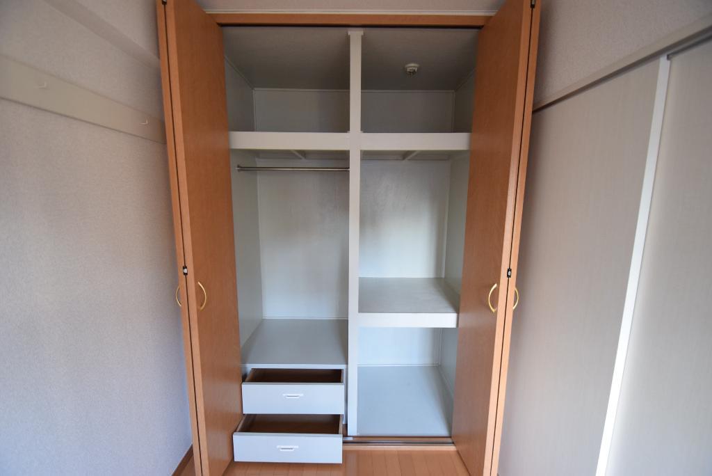 収納　クローゼット