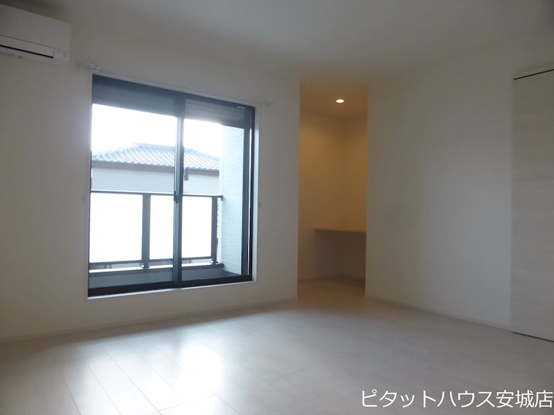 居室・リビング　参考写真２０２